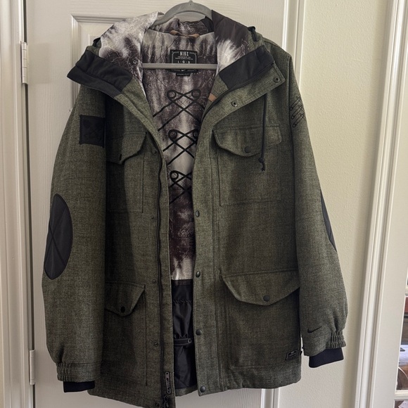 Nike Dark Green Military Jacket - Picture 1 of 5